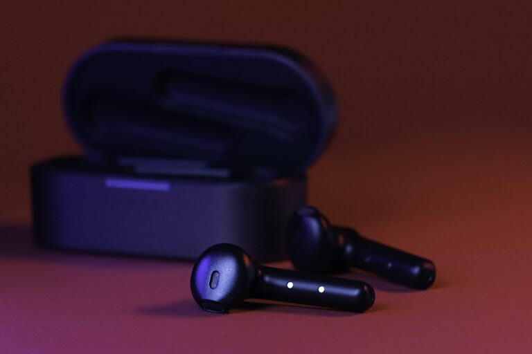 Навушники Apple AirPods Pro: бездоганність у кожній деталі