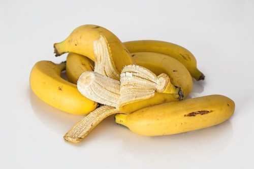Банан для обличчя від зморшок — правила застосування