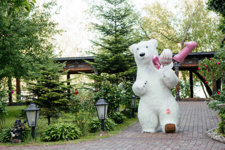 Привітання білого ведмедика на день народження в Києві