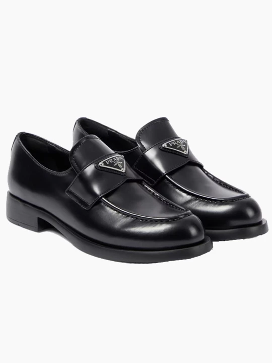 Лофери Prada — одна з найкультовіших пар взуття3