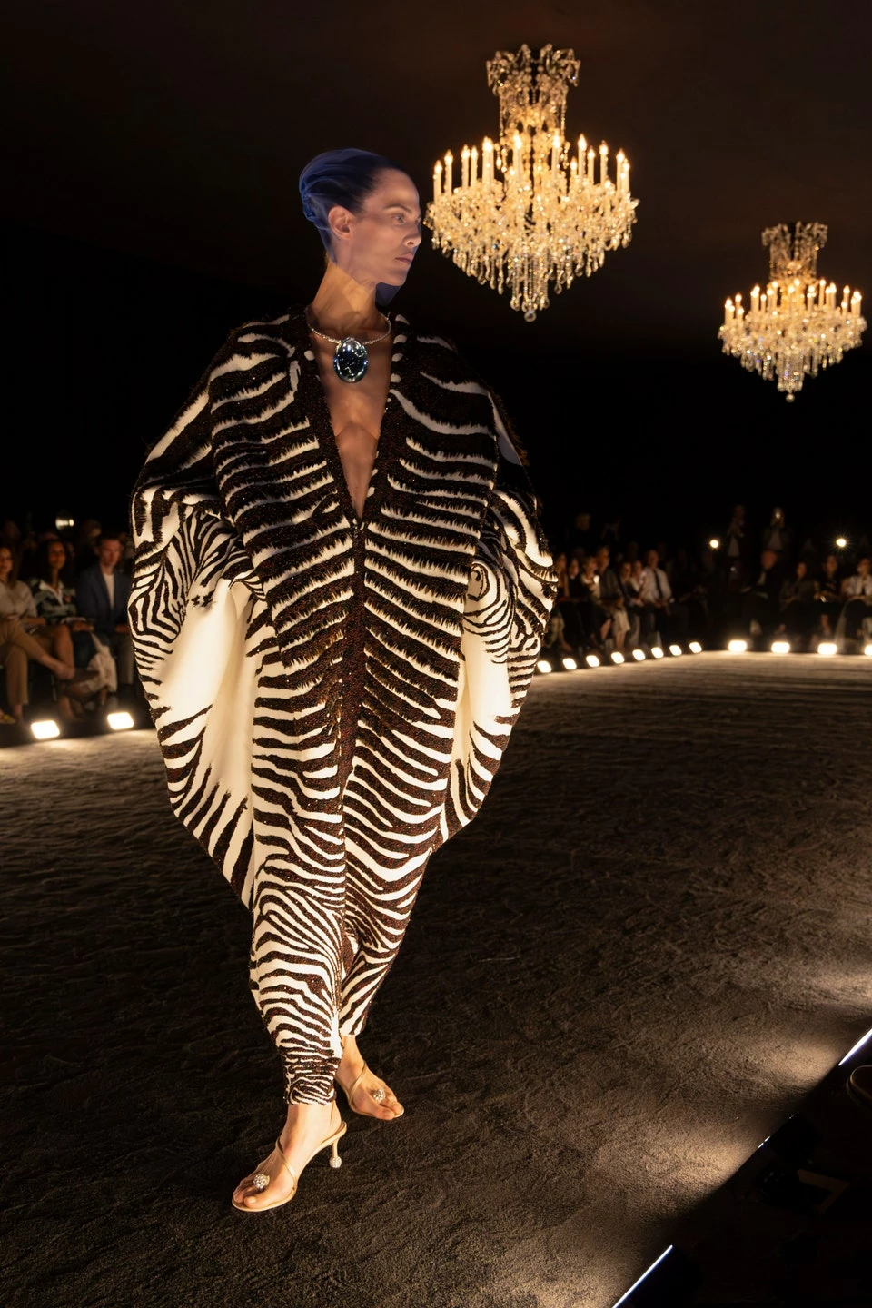 Schiaparelli Haute Couture осінь-зима 2024-202511