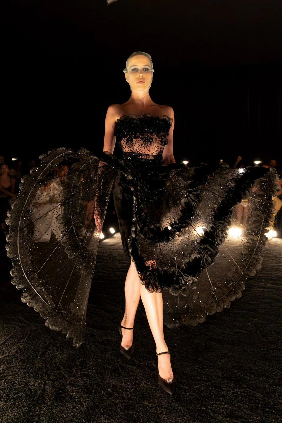 Schiaparelli Haute Couture осінь-зима 2024-202521