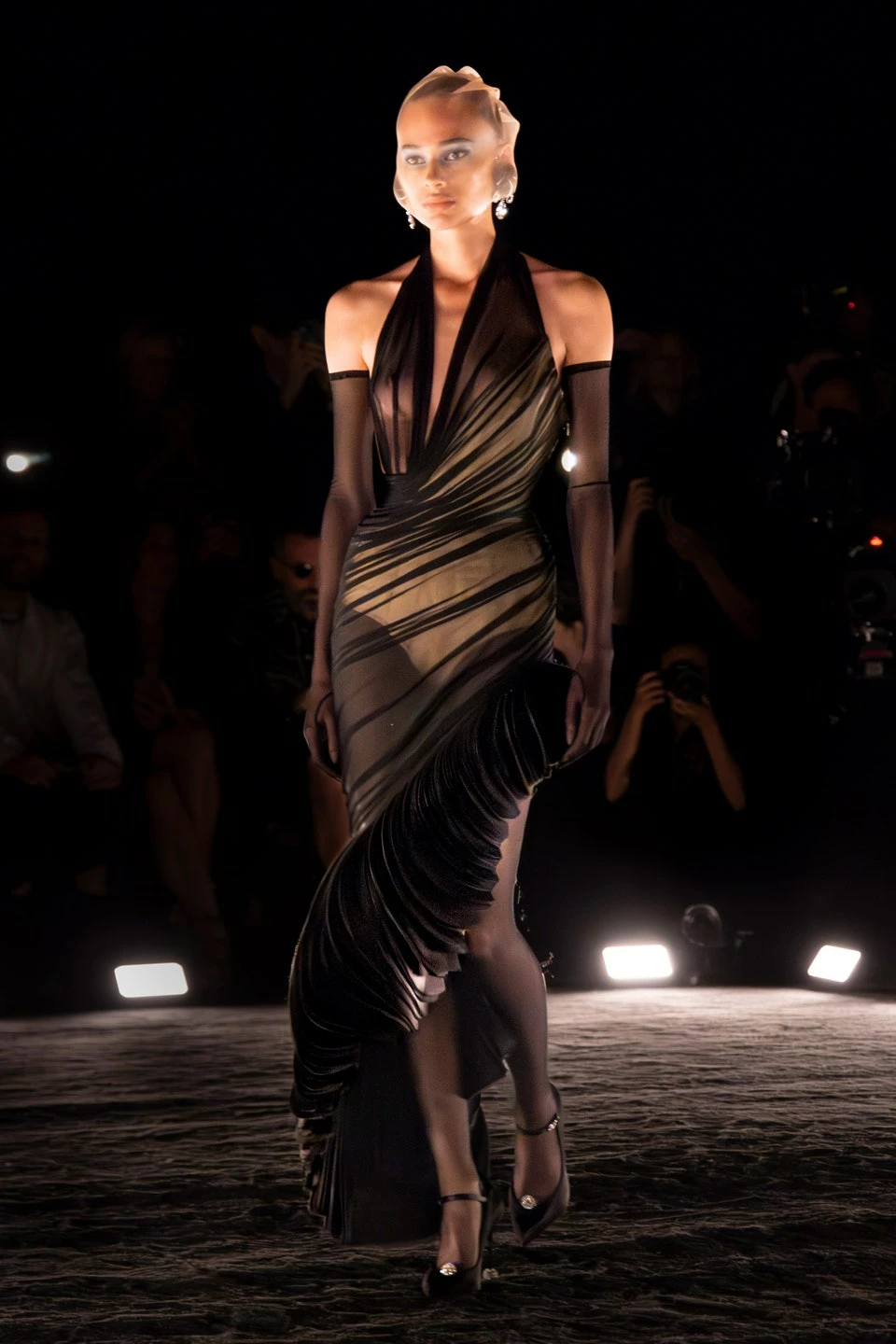 Schiaparelli Haute Couture осінь-зима 2024-20258