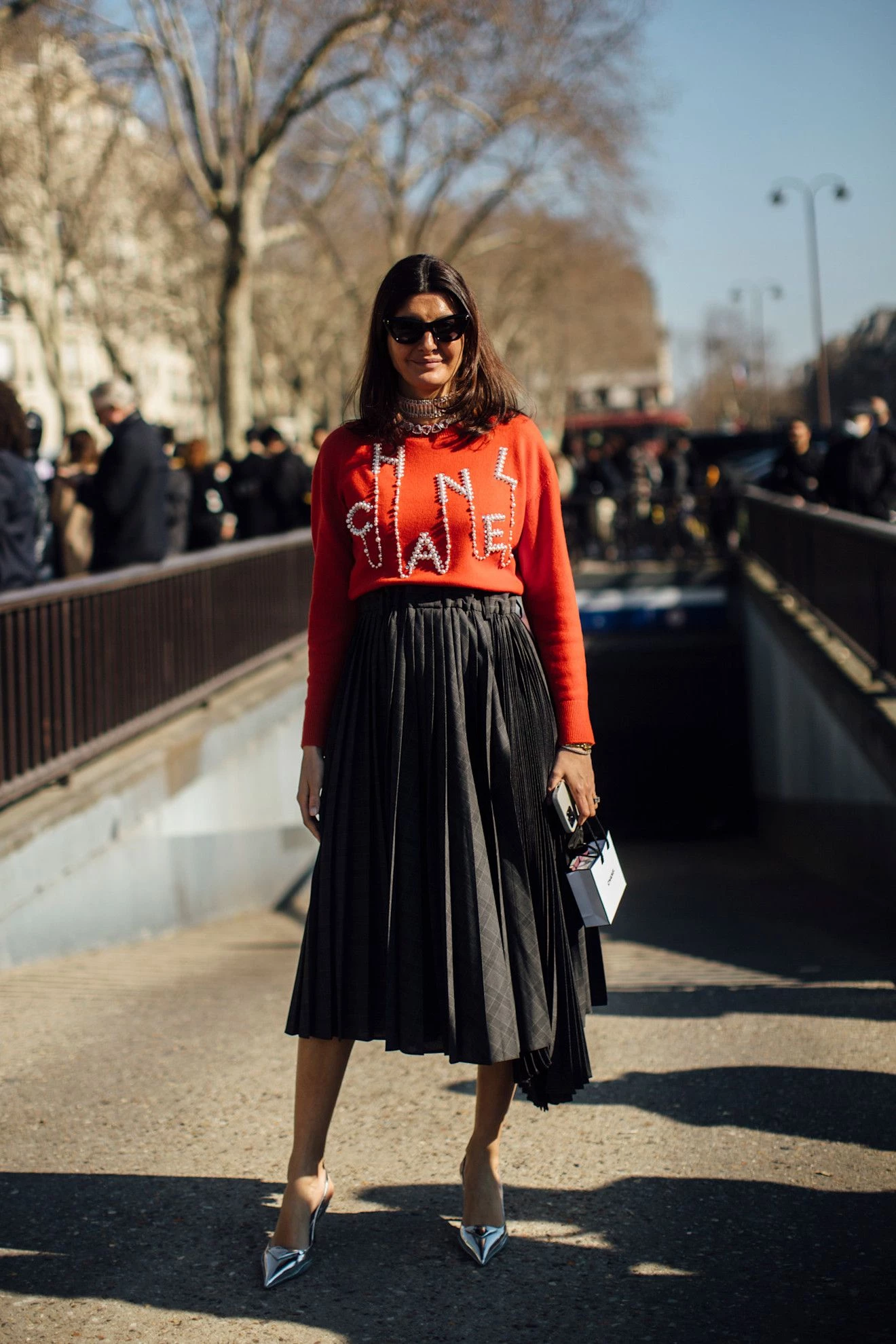 6 модних аргументів на користь того, що багряний джемпер – незамінна річ у вашій шафі
1