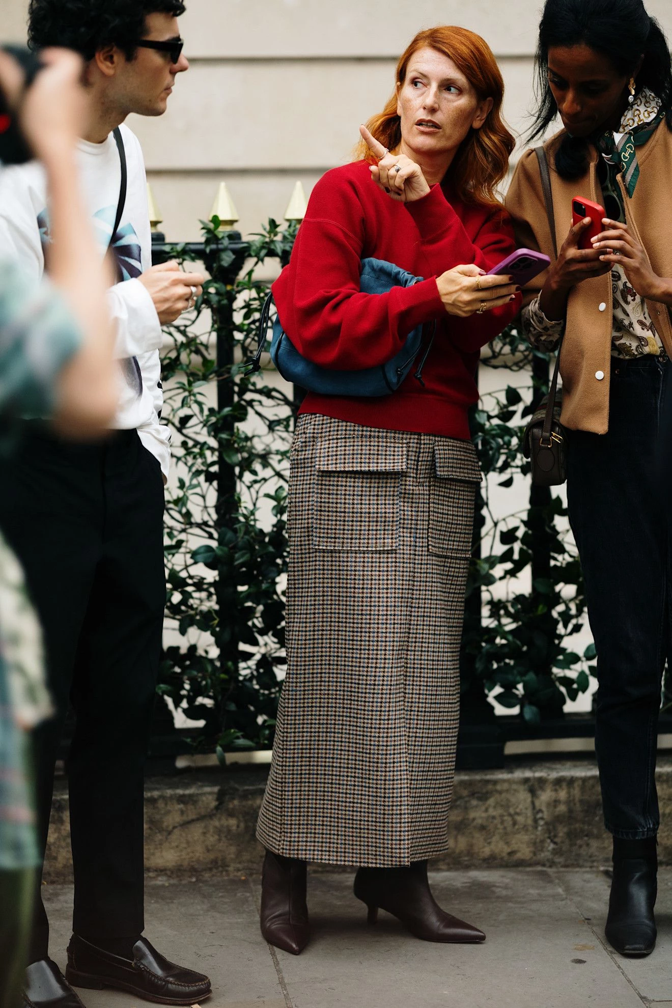 6 модних аргументів на користь того, що багряний джемпер – незамінна річ у вашій шафі
10