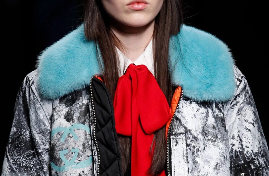 Повернення до 2016-го: чому куртки-бомбери знову в тренді