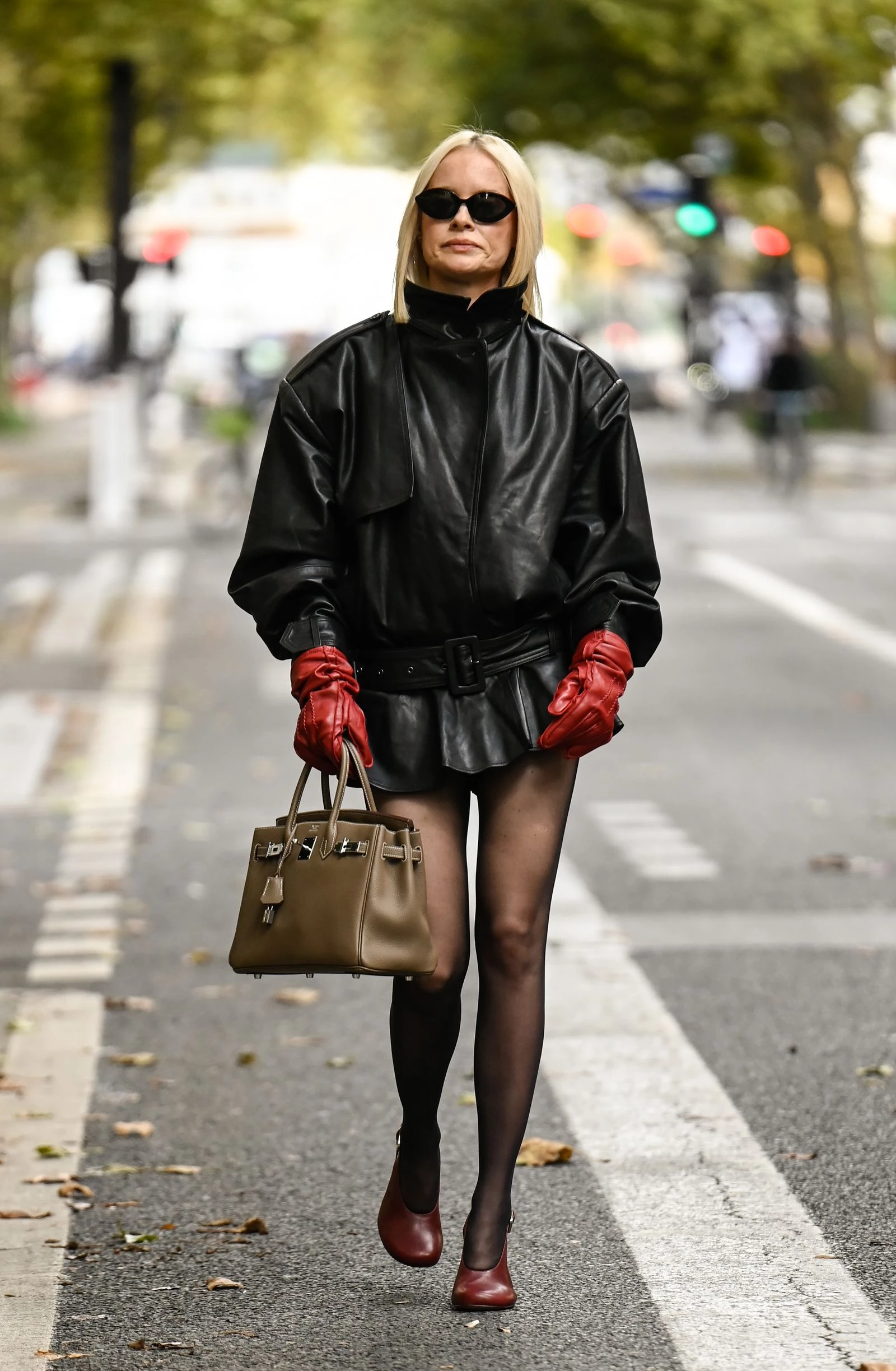 Рукавички зі шкіри – ключовий зимовий тренд 2026, що трансформує зовнішній вигляд.
0