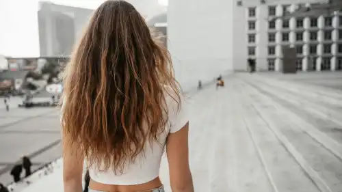 Як я роками хибно мила волосся: тепер розумію, як вірно