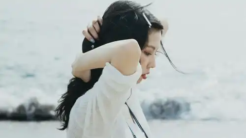 Секрети миття голови по-японськи: інструкція для сяючого волосся