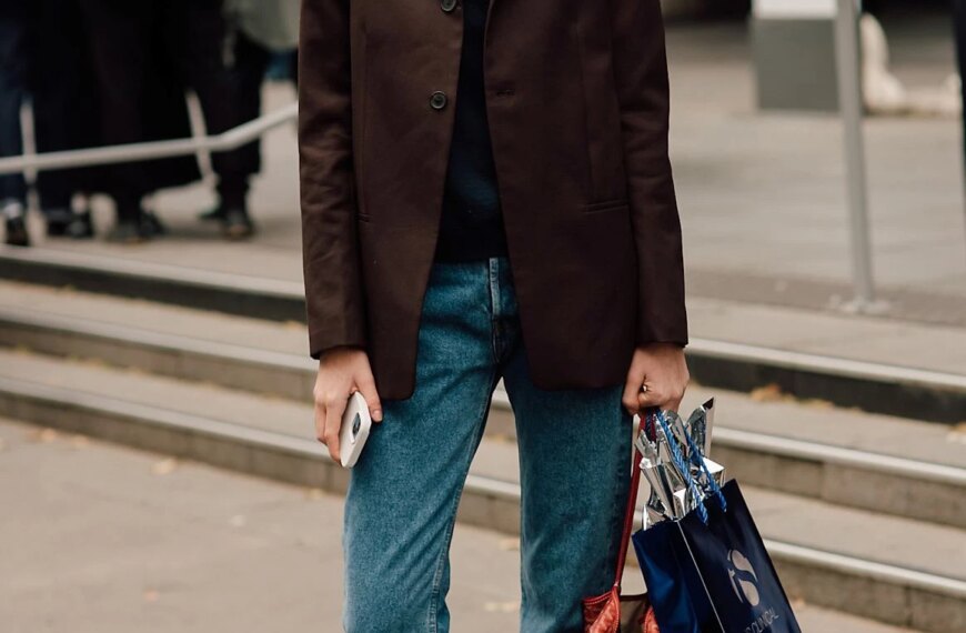 Мікроспідниця з деніму — модна новинка 2026