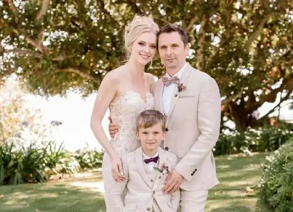 Фронтмен гурту Muse Меттью Белламі розлучився з дружиною-моделлю і вже…