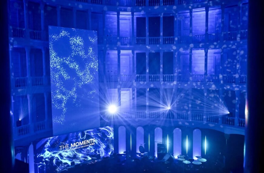 Моменти у Варшаві: мультисенсорний досвід AURA у самому серці міста