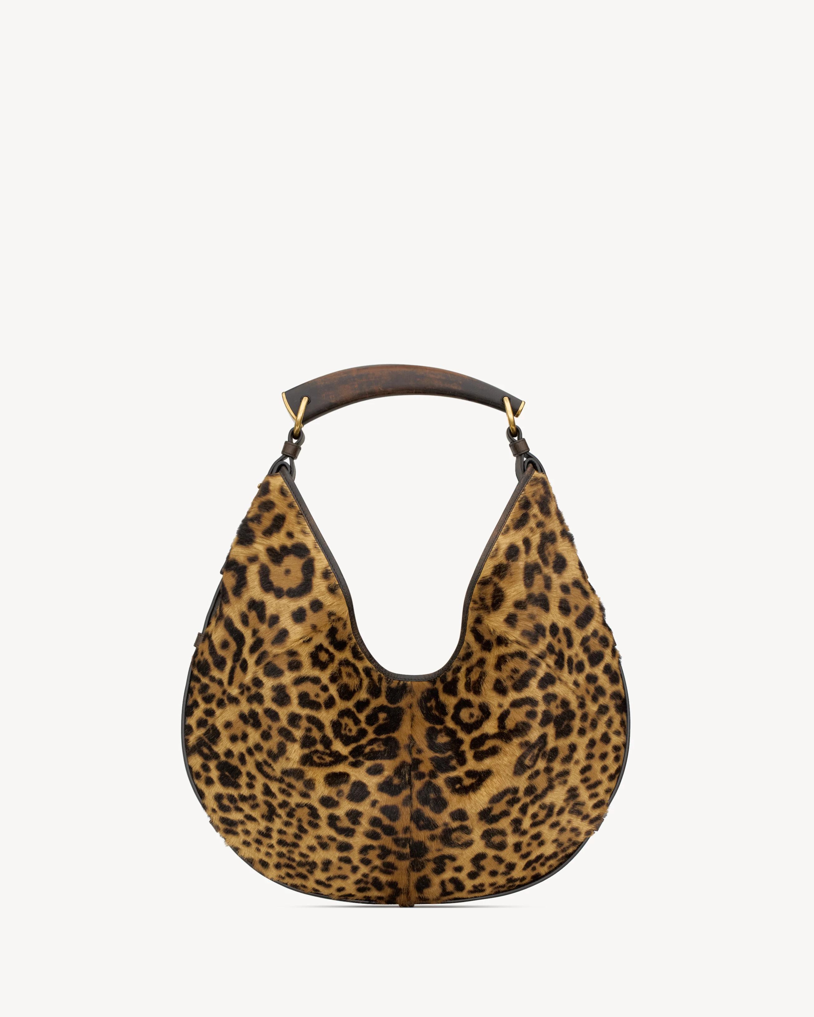 12 фірмових сумок: найкращі вкладення у 2026-му
2