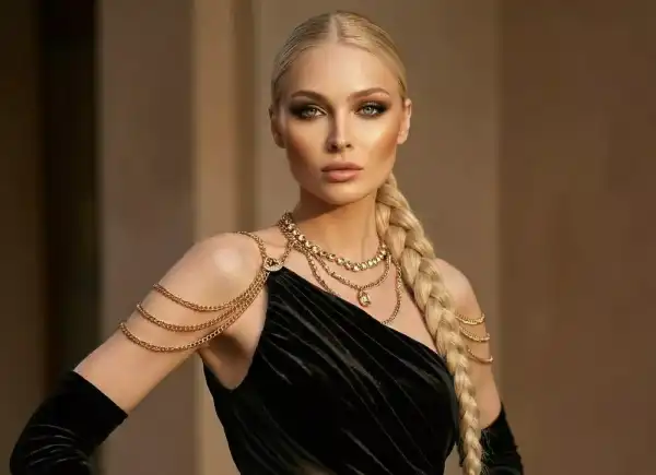 Олена Шишкова продала дорогий подарунок Тіматі