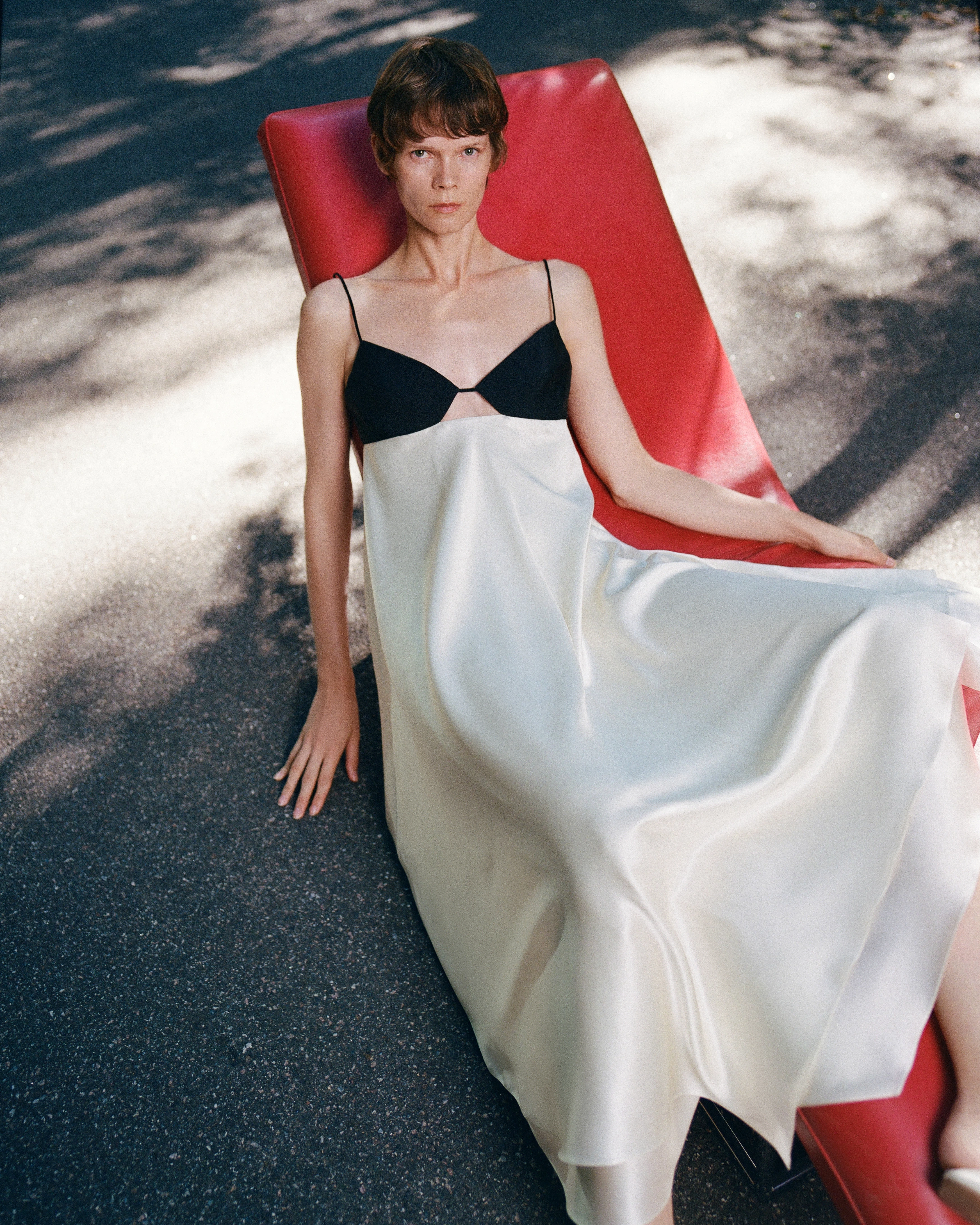 Відродження: свіжа літня лінійка ELENAREVA 2026
4