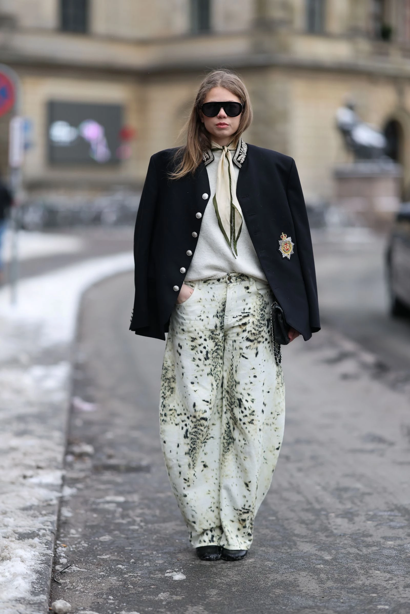 Новий модний силует: тренд на barrel.
1