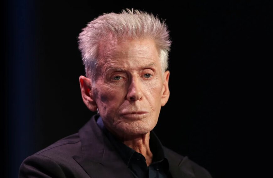 Дві дружини, одна імперія: особиста історія Кельвіна Кляйна