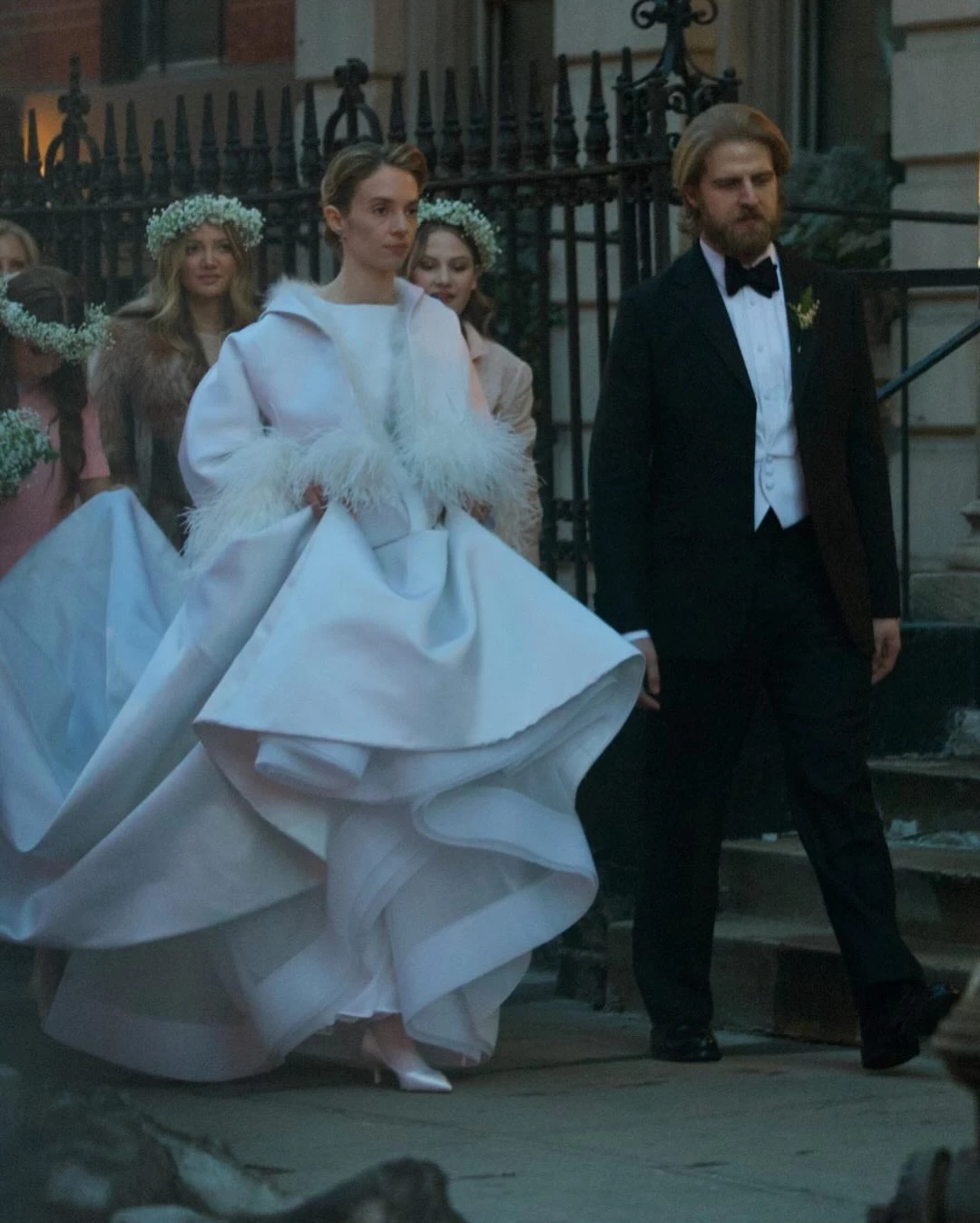 Мая Гоук, спадкоємиця Уми Турман та Ітана Гоука, одружилася.
0