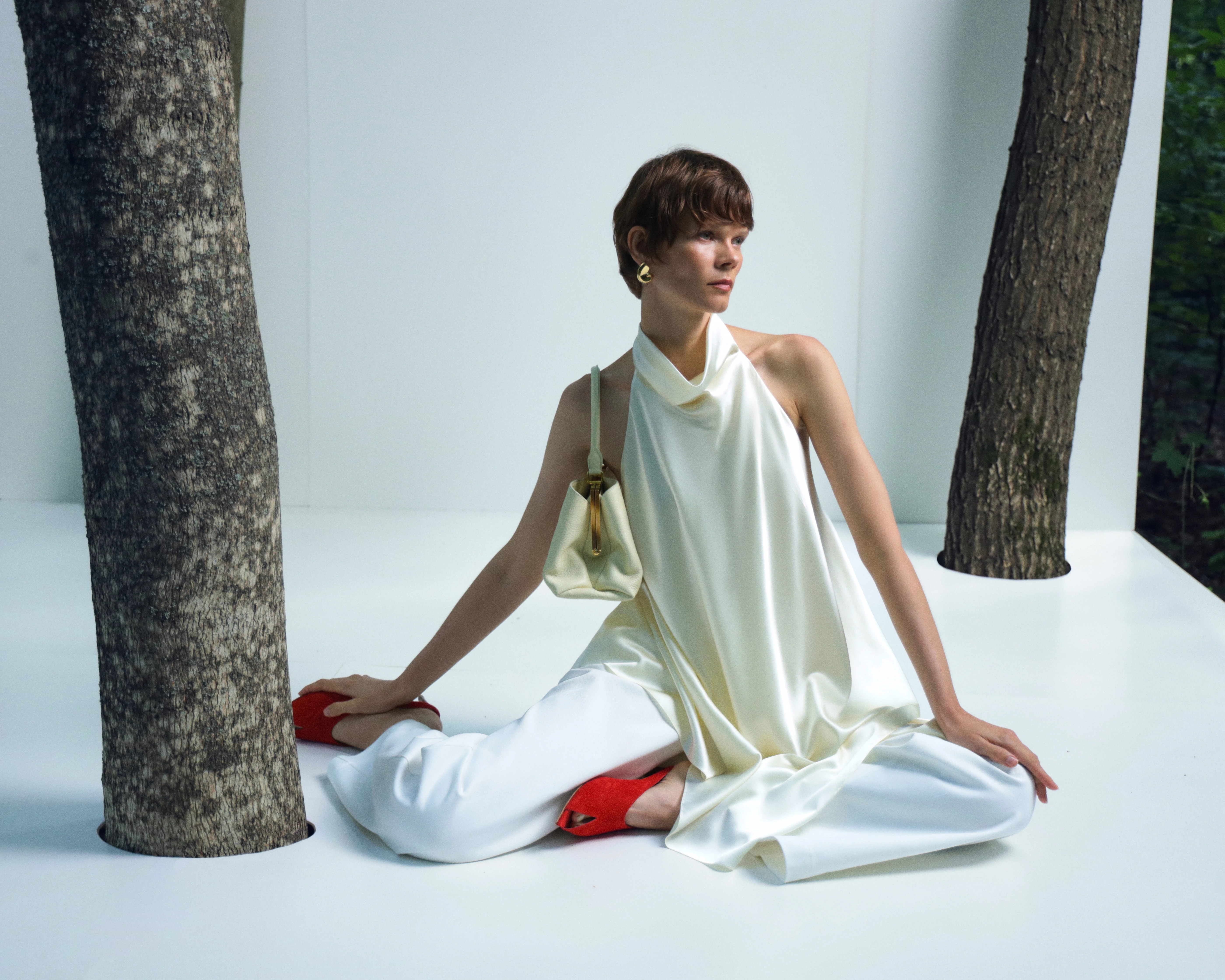 Відродження: свіжа літня лінійка ELENAREVA 2026
7