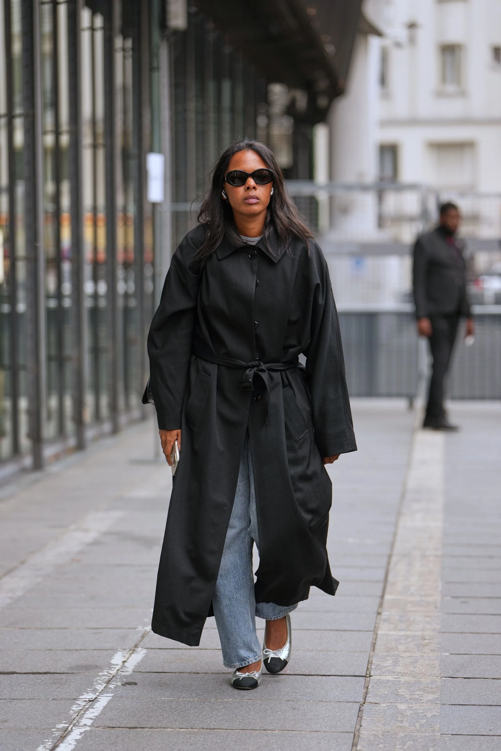 Модні луки з балетками у 2026: стильні комбінації
4