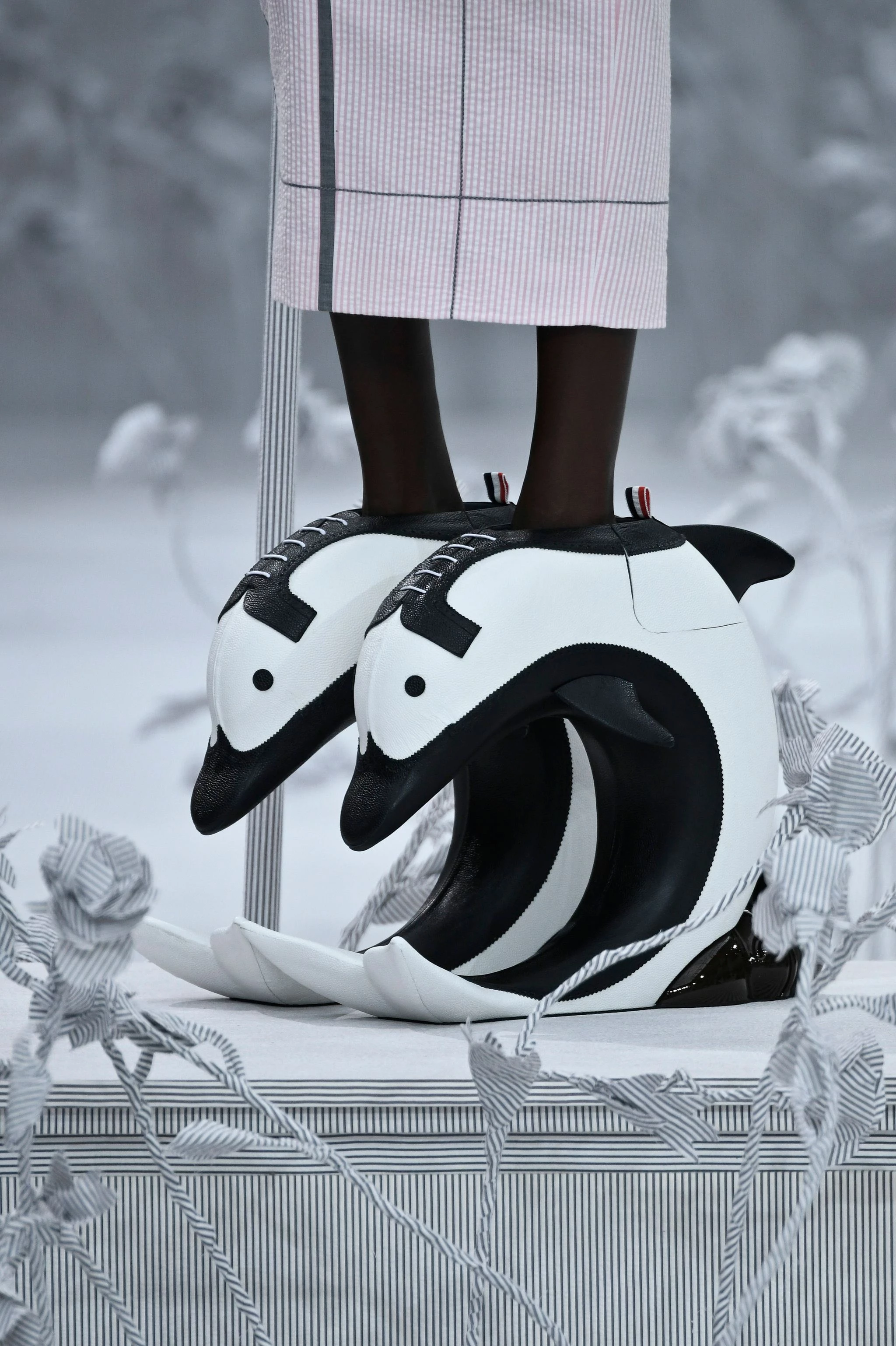 Екстравагантне взуття: Найяскравіші приклади в історії моди
5