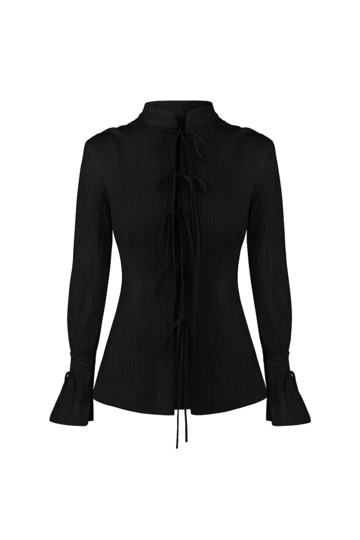 Відтвори весняний стиль Керолін Бессетт-Кеннеді за допомогою українських марок.
6