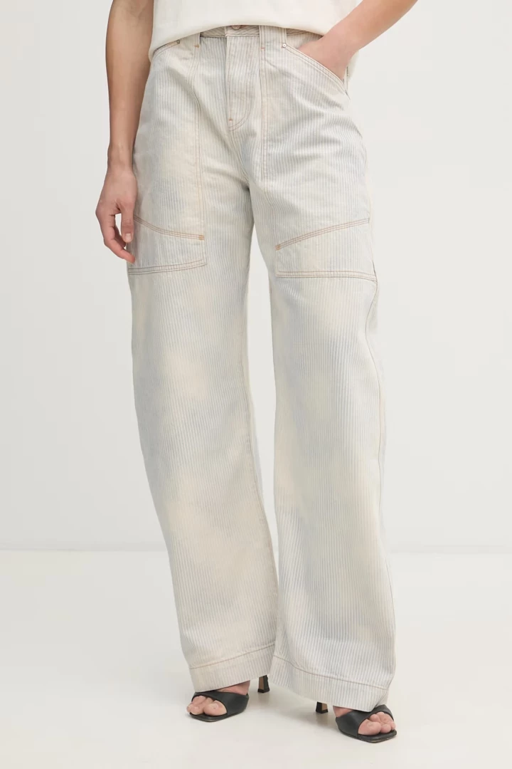 Найстильніші джинси сезону: народження нової класики
18