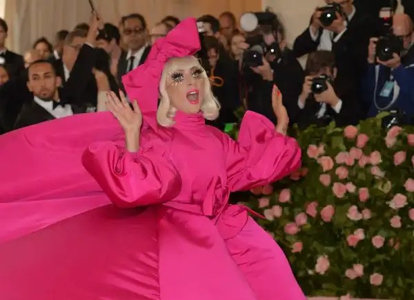 У Леді Гаги стався нервовий зрив у музеї Met Gala