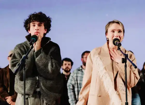 “Космос засинає”: Марк Ейдельштейн та Дар'я Єкамасова на прем'єрі фільму в Москві