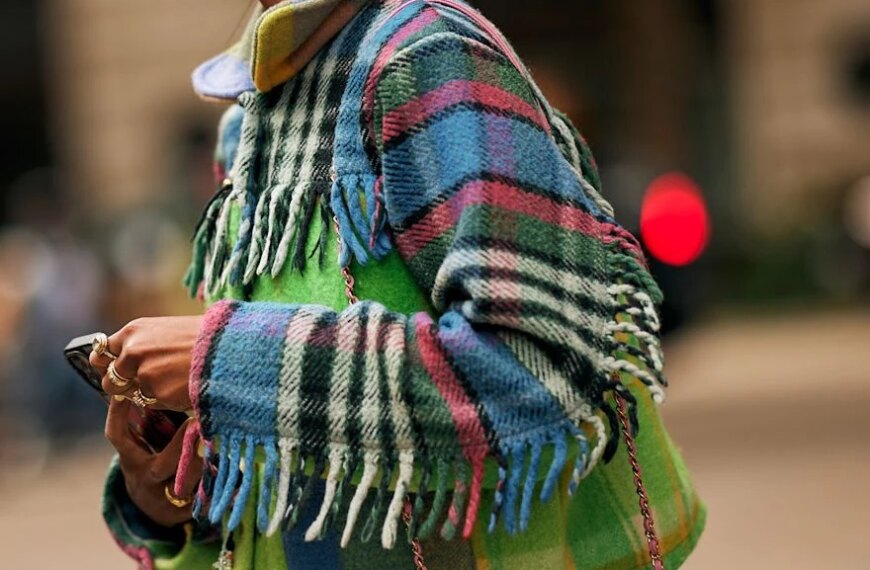 Ця витончена сумочка – ідеальний відтінок для цього літа.