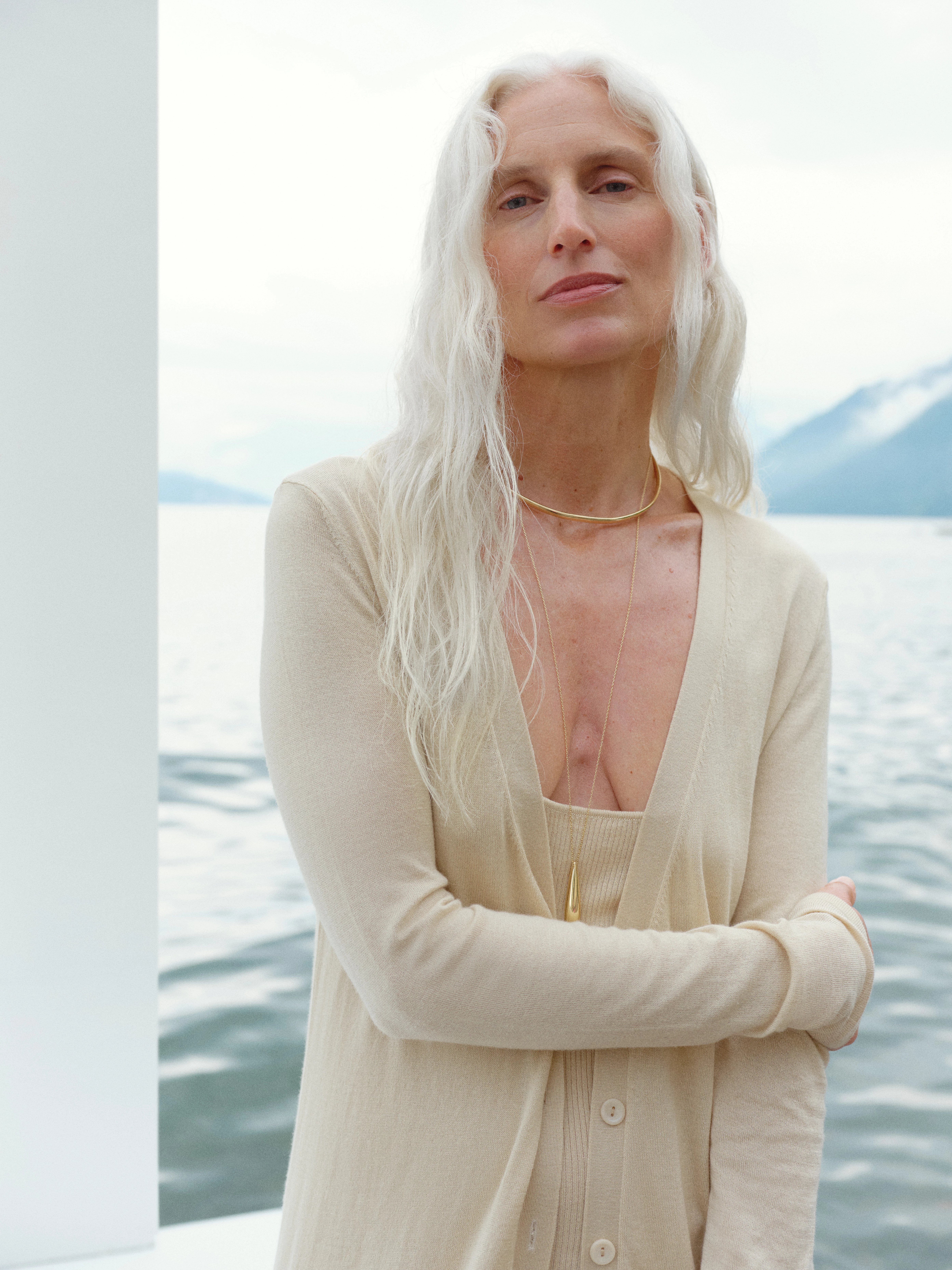 Збереження рівноваги: свіжа літня добірка ELY ELY, 2026
0