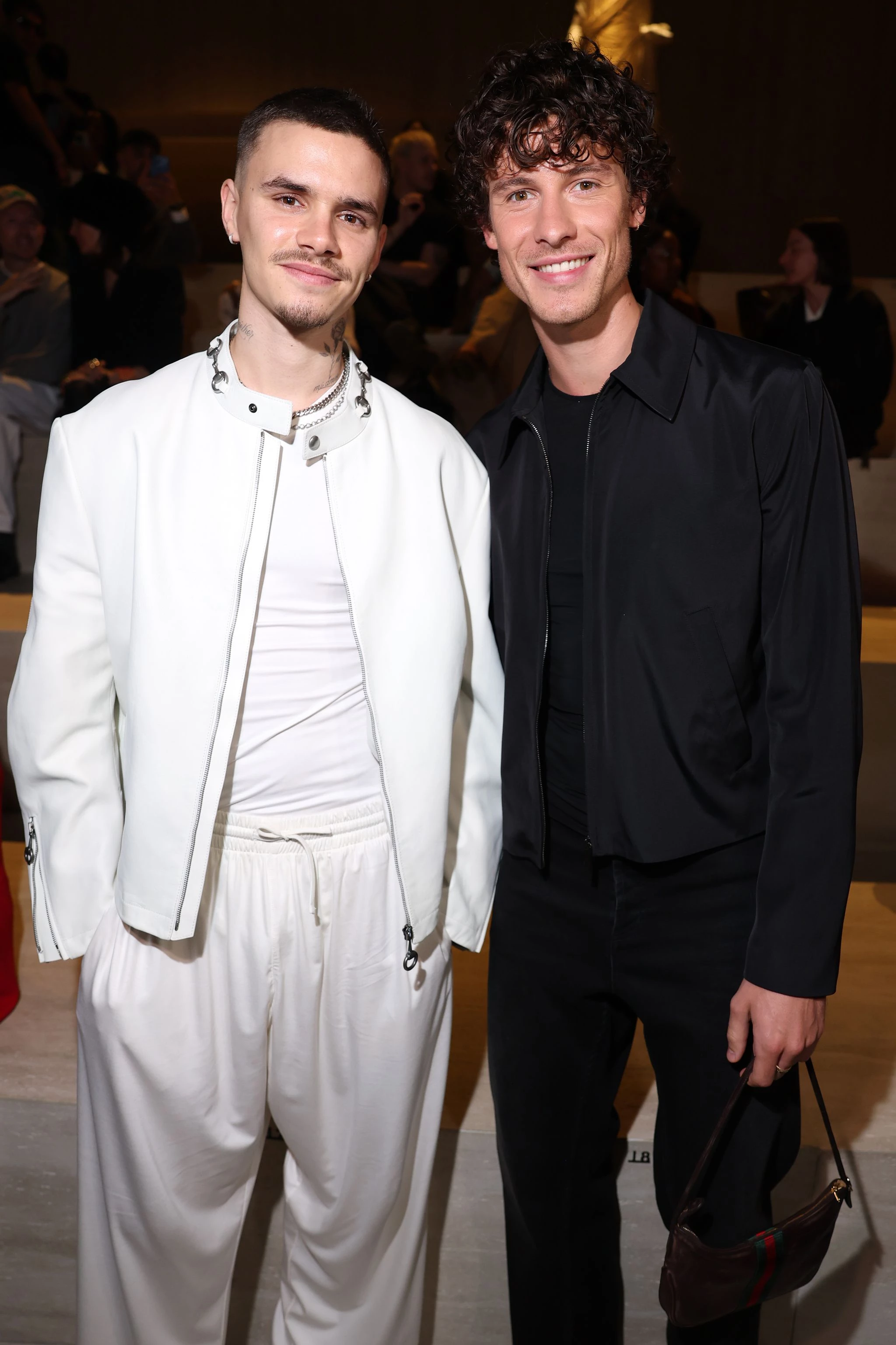 Ромео Бекгем і Шон Мендес7