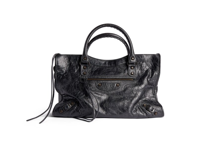 Клуб “Хлопчик-Мішок”: Гарріс Дікінсон вподобав знакову Balenciaga City