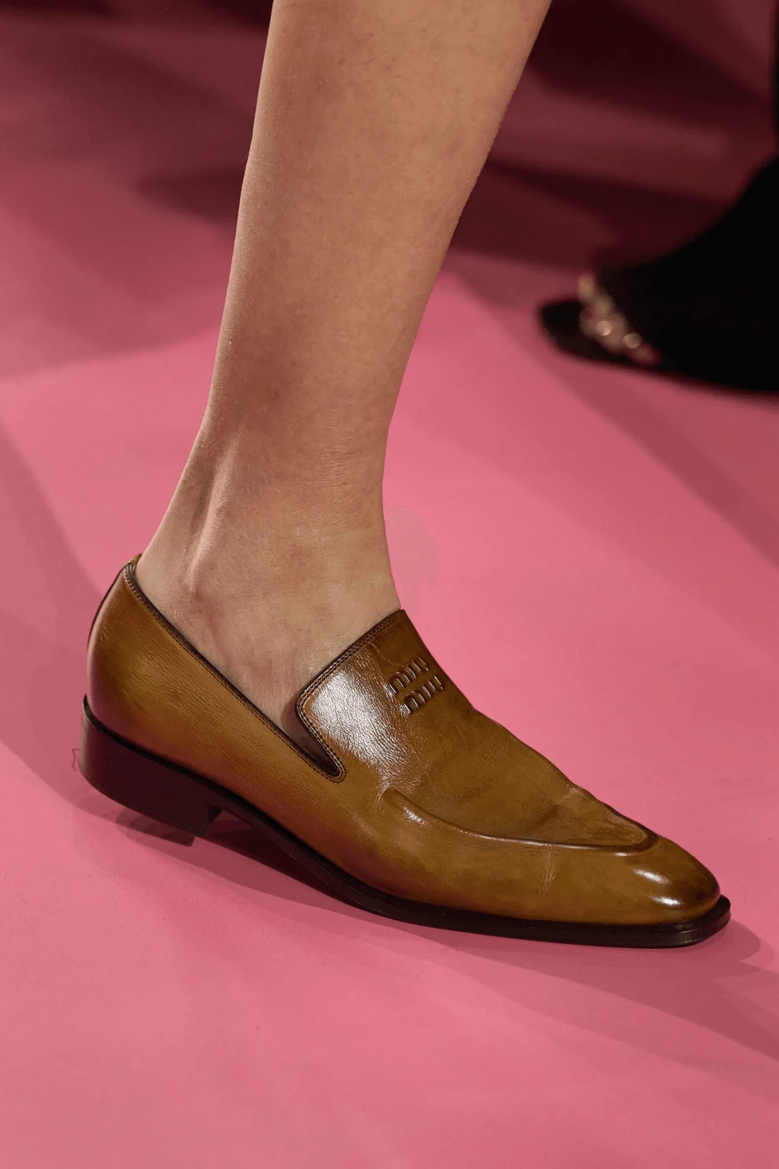 Трендові лофери весни 2026: 4 моделі, що додадуть стилю будь-якому луку