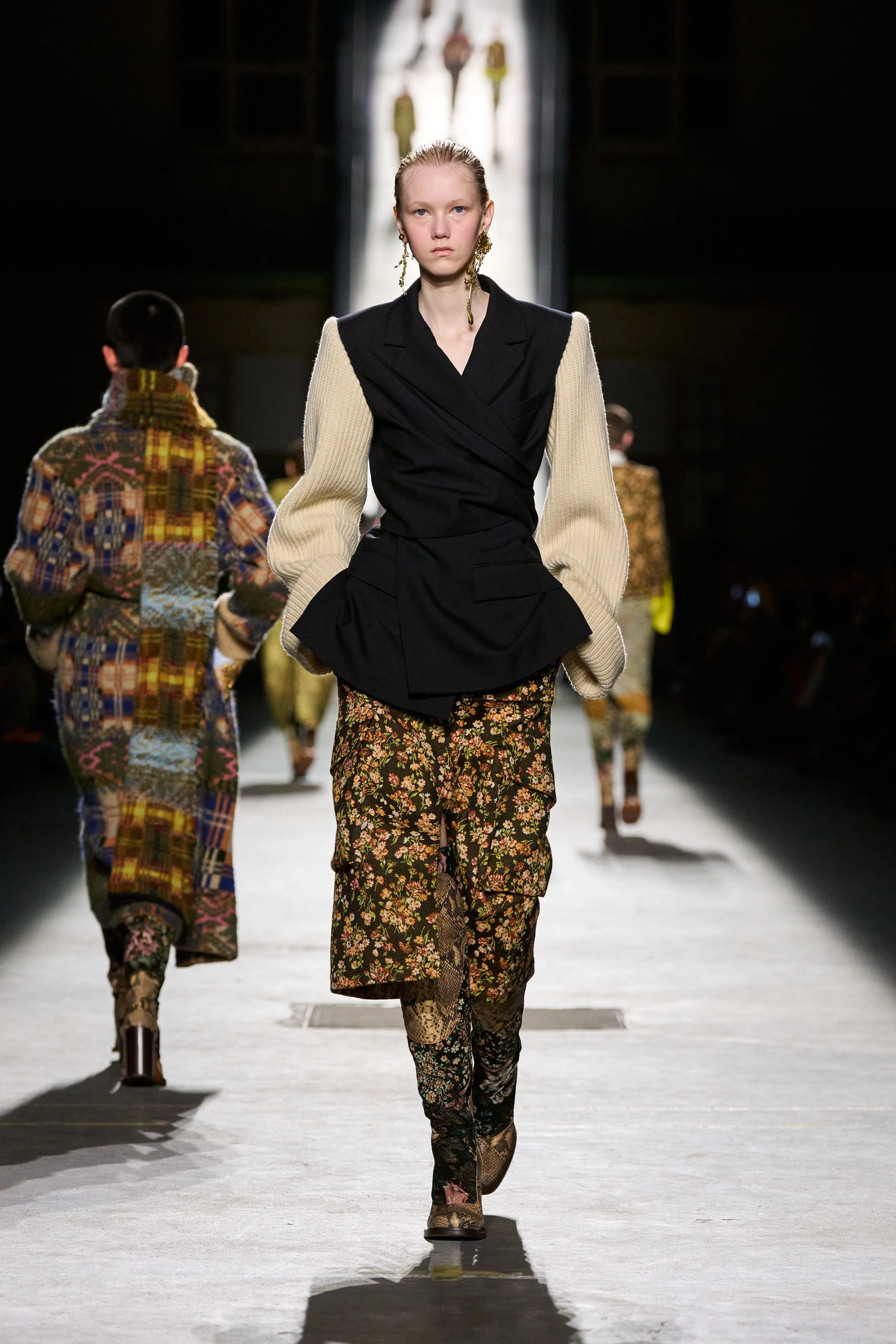 Відлуння молодості: враження від нової осінньо-зимової лінійки Dries Van Noten 2026/2027
6