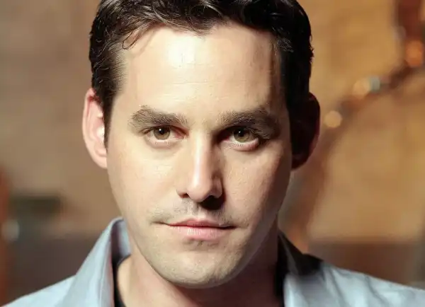 Помер зірка серіалу “Баффі – винищувачка вампірів” Ніколас Брендон –…