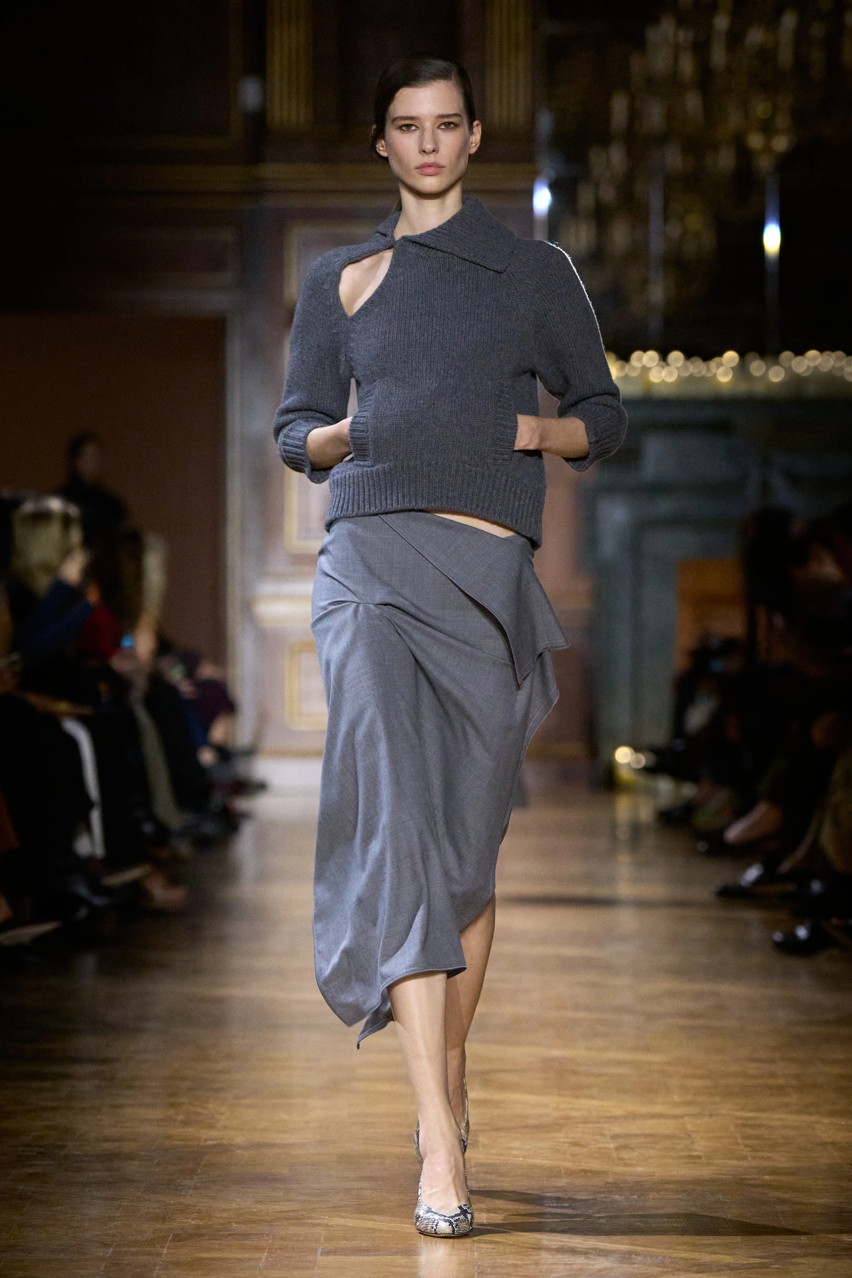 Паризький тиждень моди: свіжі добірки Balenciaga, LOEWE і Viktoria Beckham
12