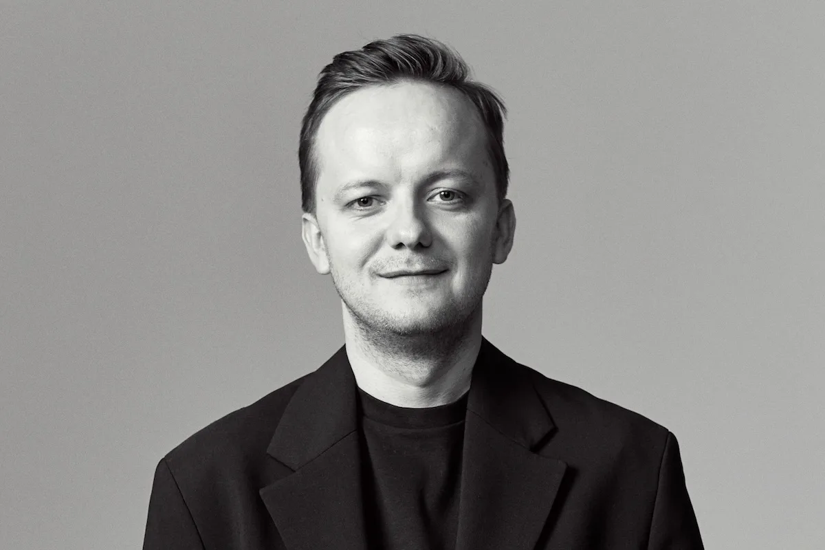 Кшиштоф Божек, директор з європейського бренд-бізнесу брендів Armani Beauty та Valentino Beauty групи L’Oréal.