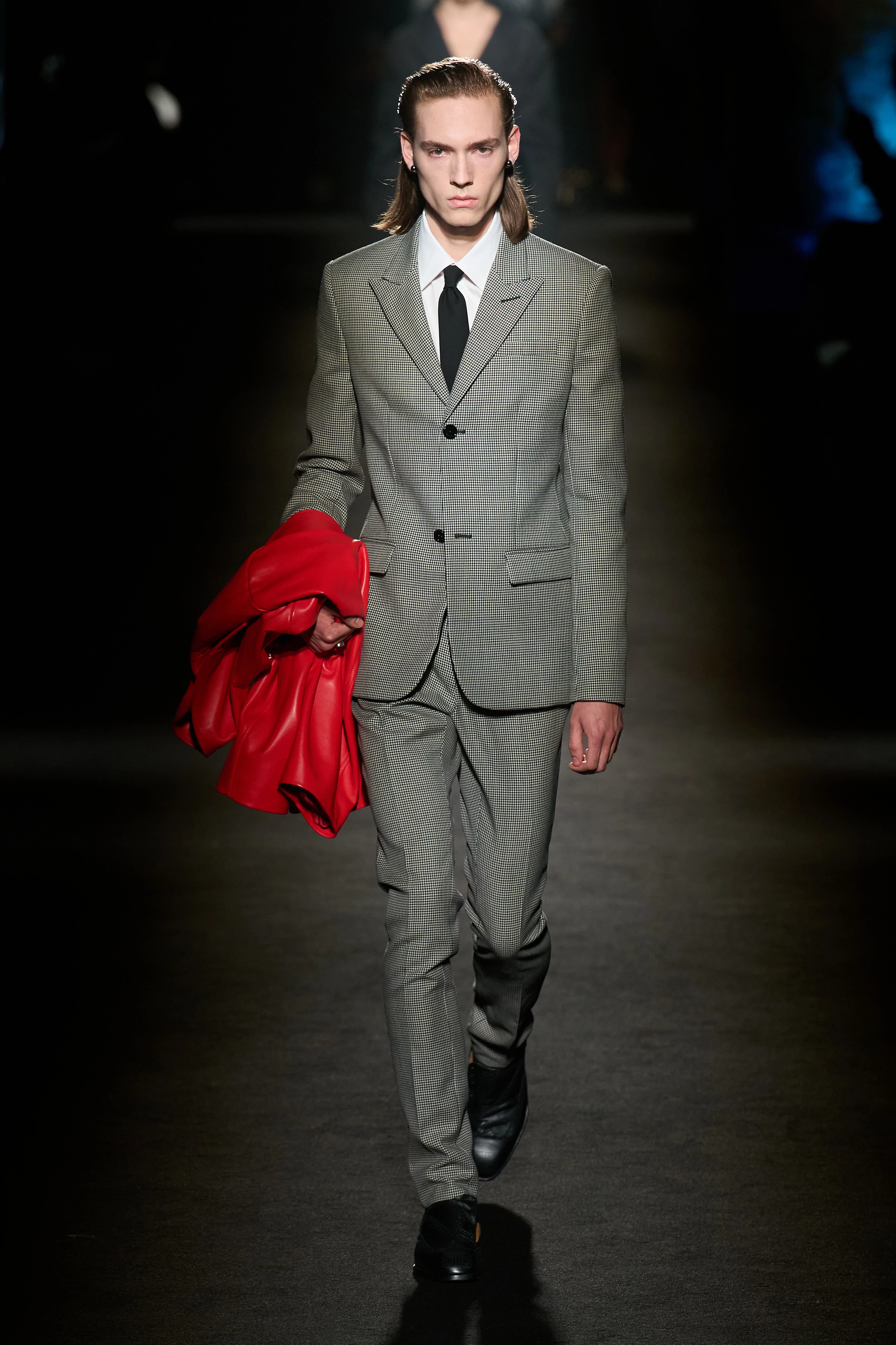 Паризький тиждень моди: свіжі добірки Balenciaga, LOEWE і Viktoria Beckham
3