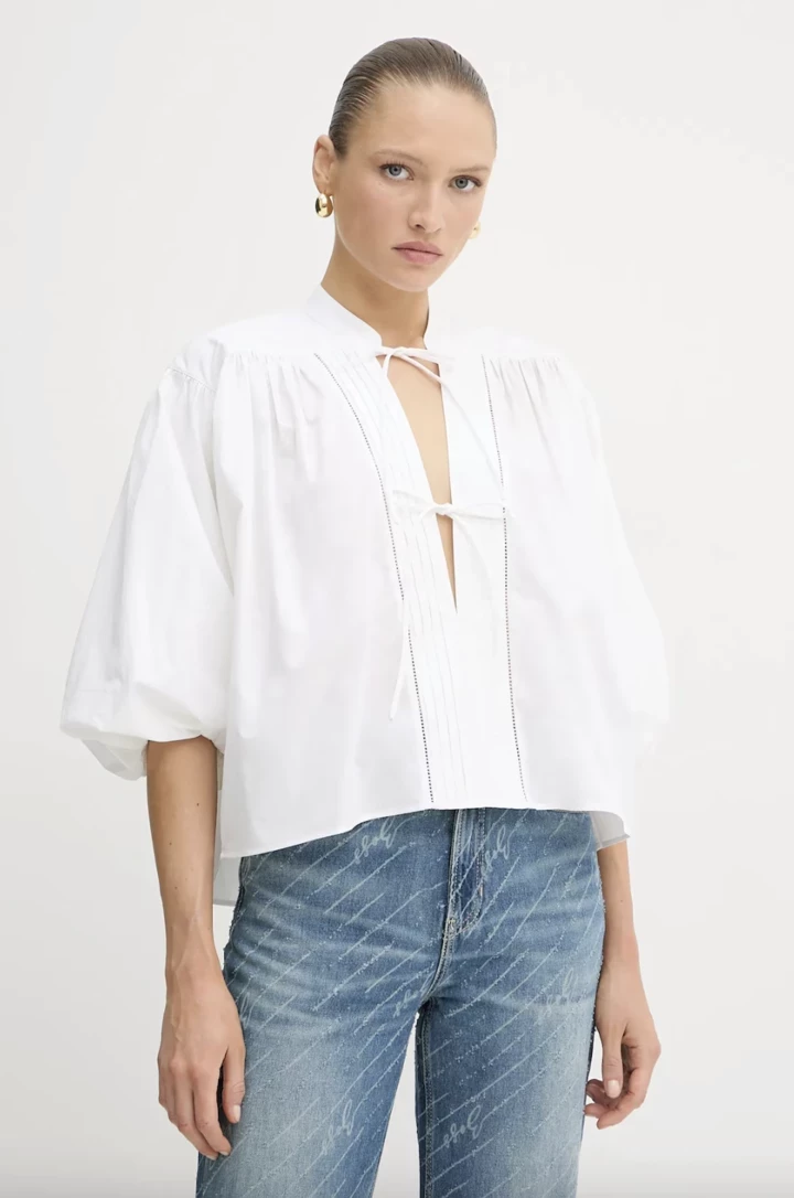 Авіаційні форми та шаровари - ключові тренди одягу 2026-го.
4