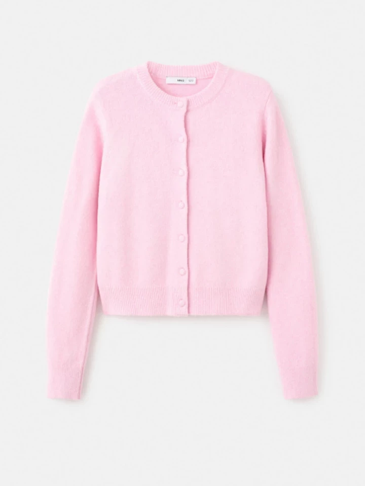 Цієї весни – кардиган кольору рожевого: стильна заміна куртці-бомберу
3