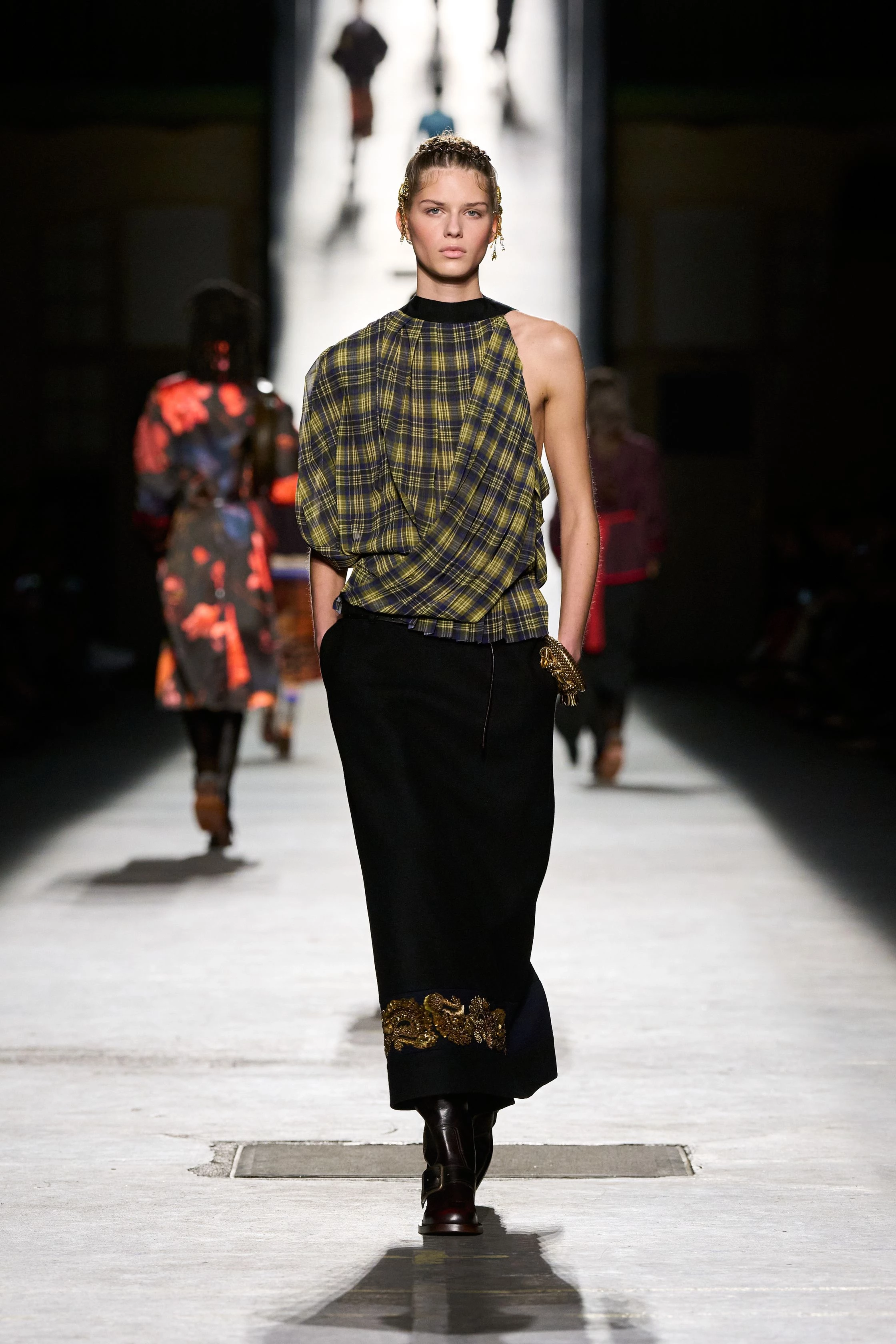 Відлуння молодості: враження від нової осінньо-зимової лінійки Dries Van Noten 2026/2027
11