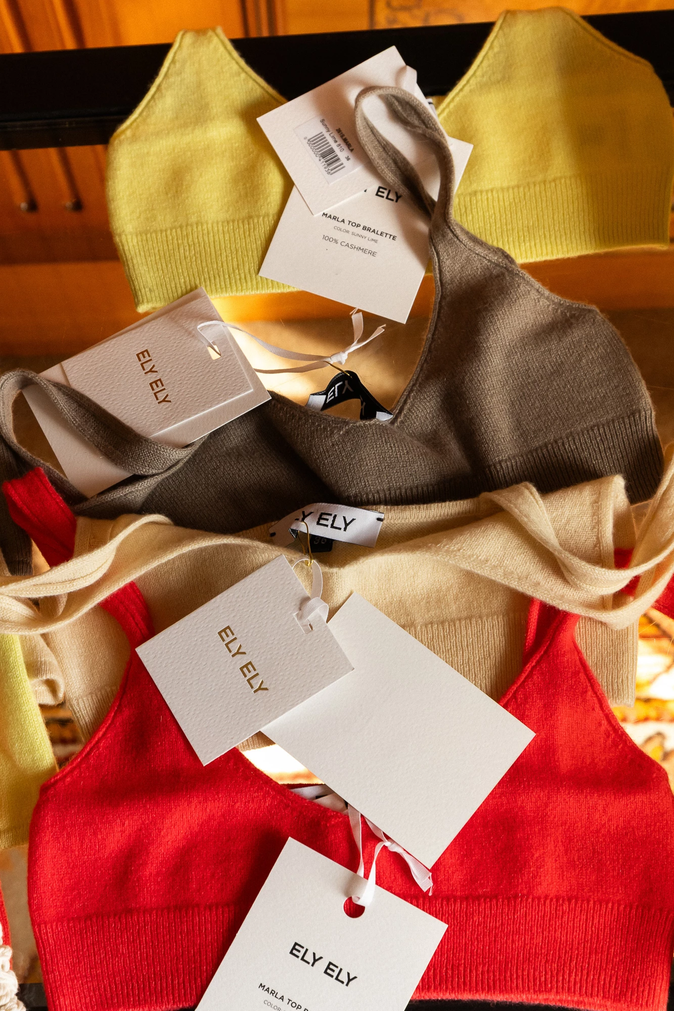 Дніпровські краєвиди: показ свіжої лінійки ELY ELY в Києві
2