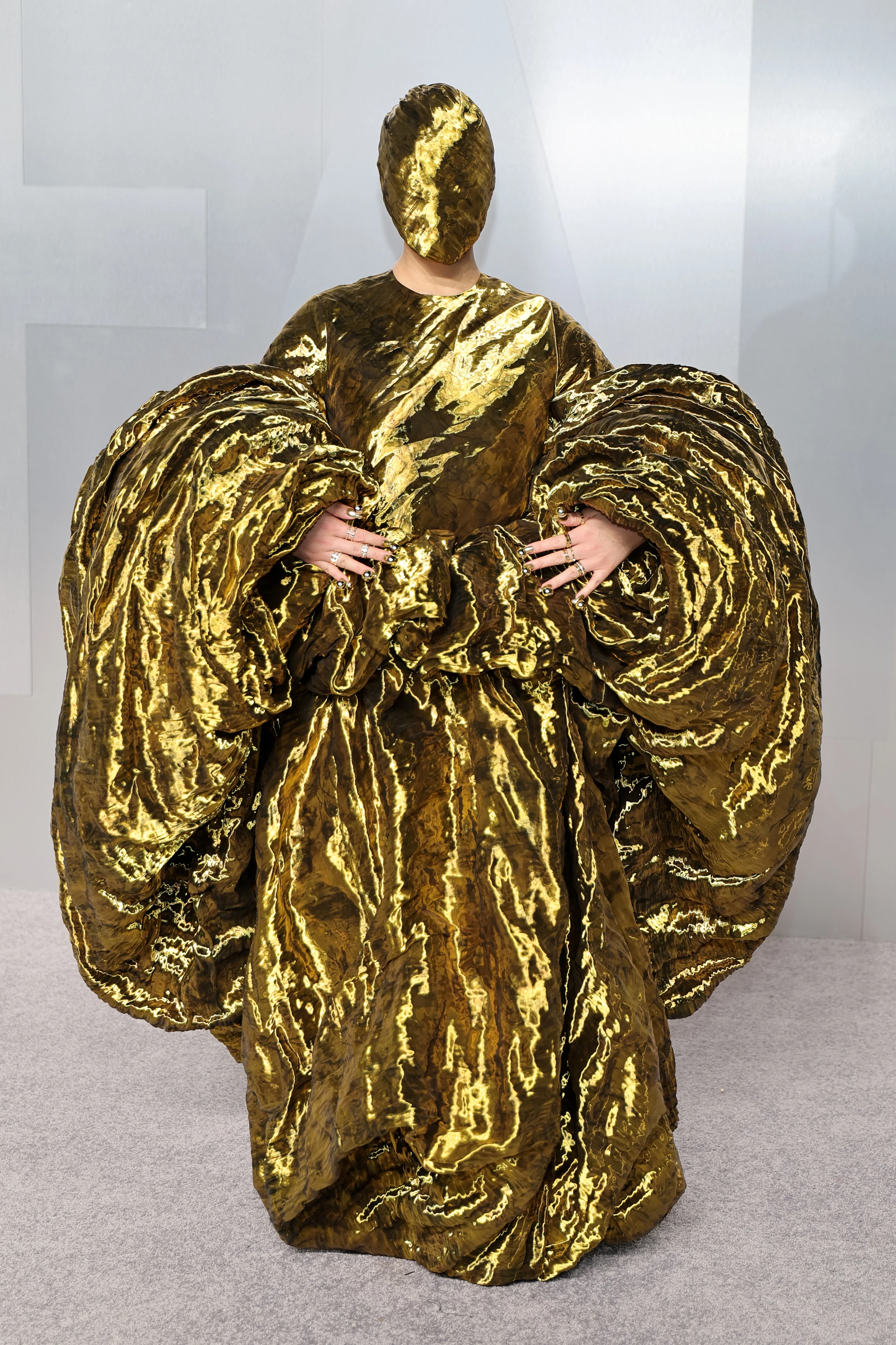 Розкіш і сяйво: ефектні появи на вечірці Vanity Fair після Оскара
3