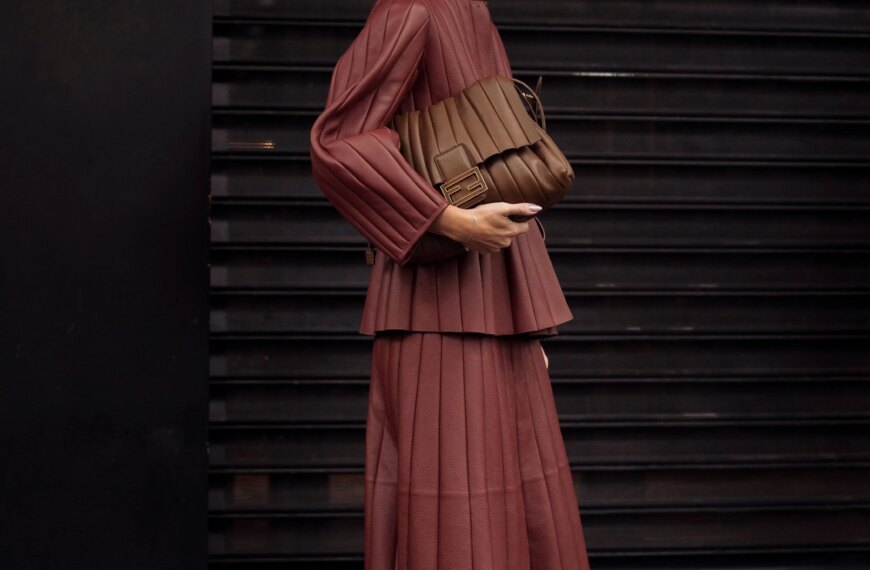 Мюлі на платформі: несподіваний хіт сезону та ідеальний вибір взуття цієї весни.