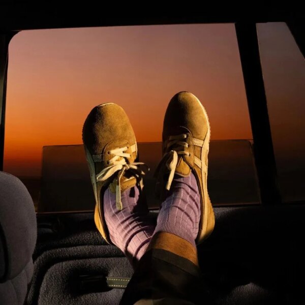 Ці кросівки захоплюють весну 2026 року. Versace та Onitsuka Tiger…