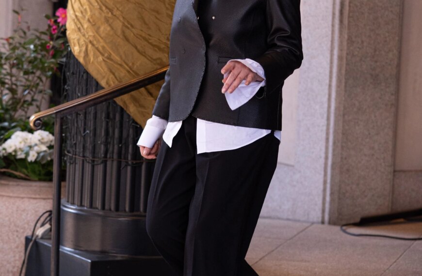 Найкрутіші луки зірок на Milan Fashion Week: від Беллуччі до Мадонни.