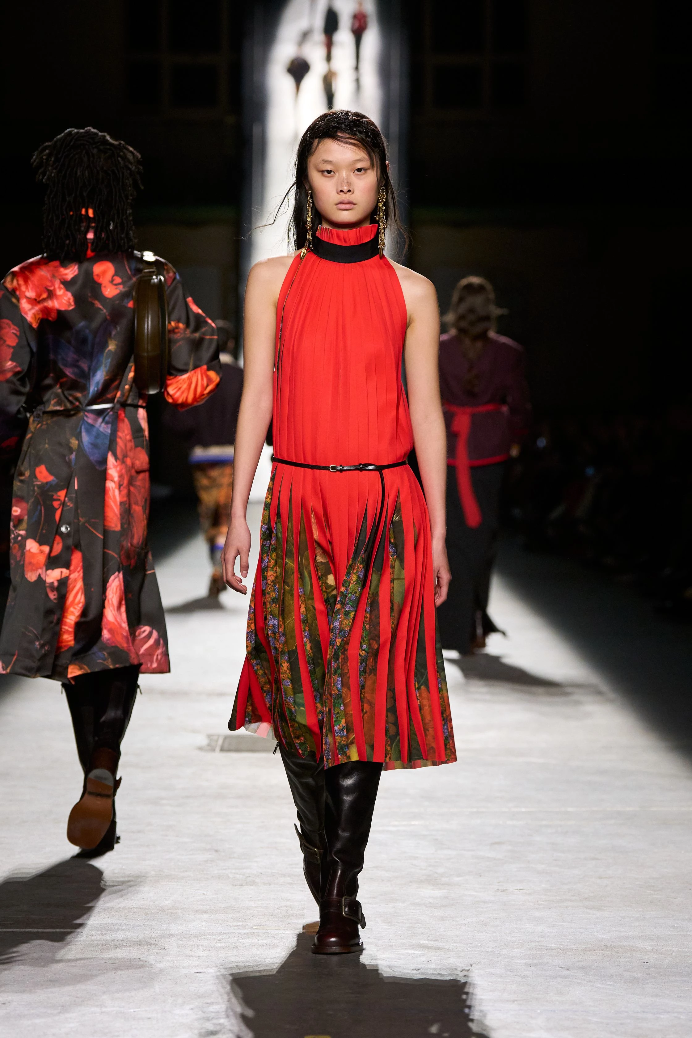 Відлуння молодості: враження від нової осінньо-зимової лінійки Dries Van Noten 2026/2027
10