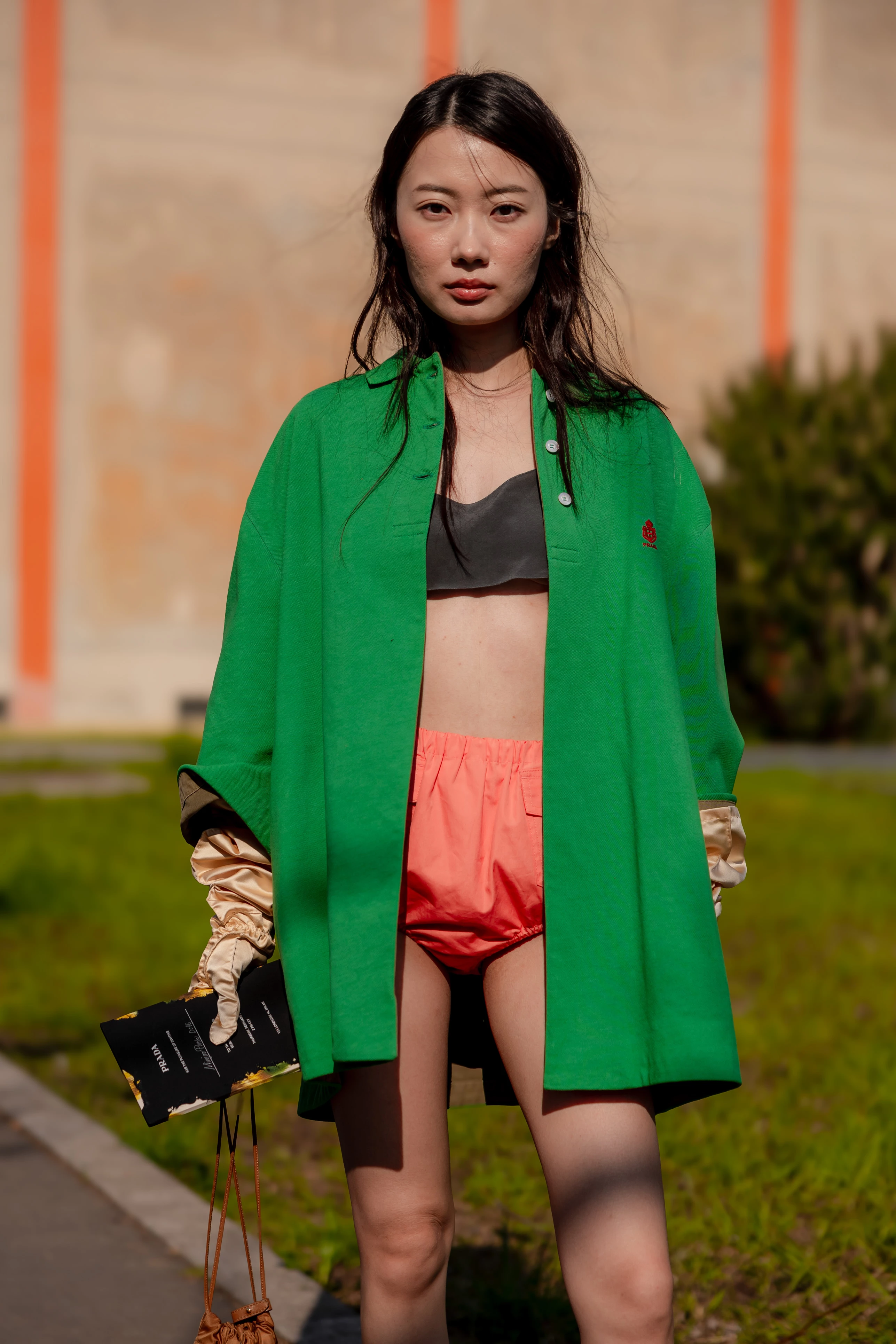 Вуличний стиль: топ-модниці на вулицях Мілана
15