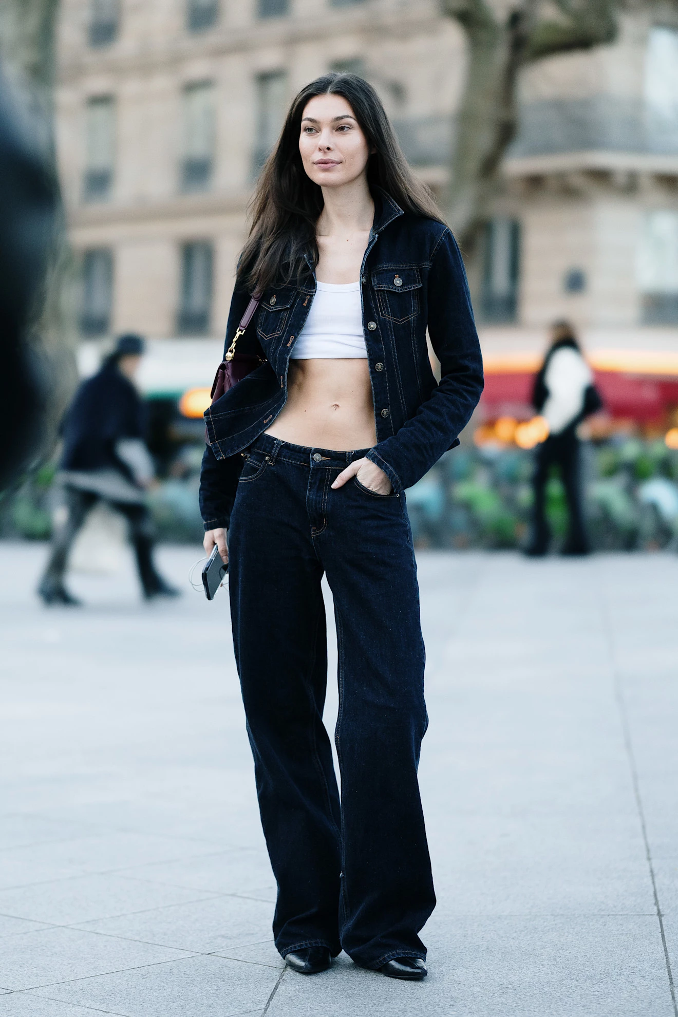 Мода вулиць: 5 безпрограшних трендів у луках стильних дівчат цьогоріч